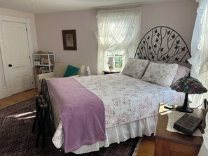 Entrance, looking toward queen bed