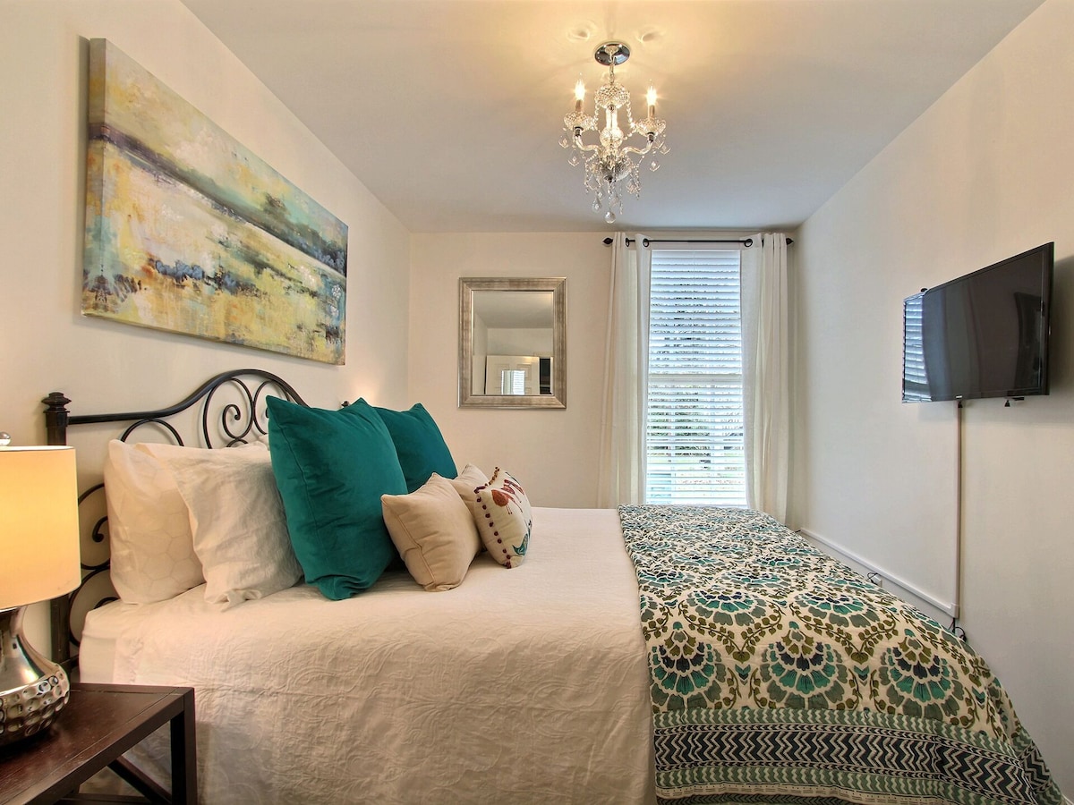 Fountain View Cottage | 5*Clean | Flex Cancelation | Beautiful Home in the Historic District