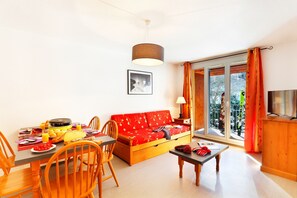 Welcome to our lovely studio apartment in Ax-Les-Thermes! (Note: this unit MAY feature a balcony or terrace).