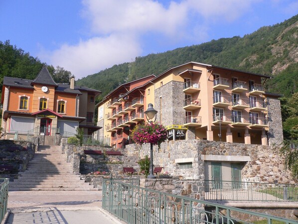 Welcome to your residence in Ax-Les-Thermes, you'll love the traditional style!