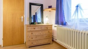 Ferienwohnung 2, 50qm, mit 2 Schlafzimmer für max. 4 Personen