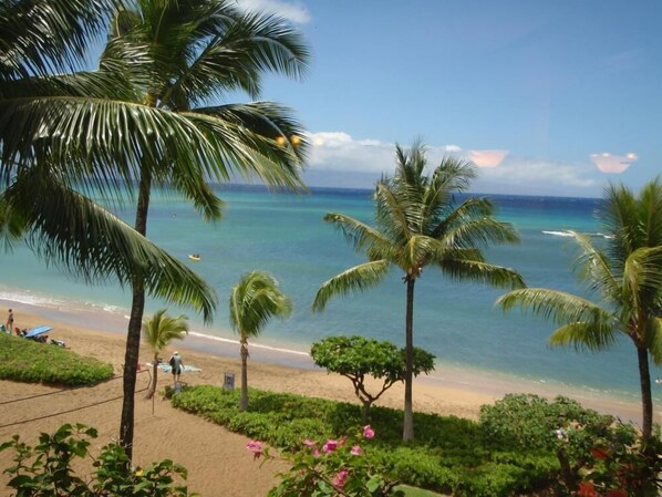 Vista para praia/oceano