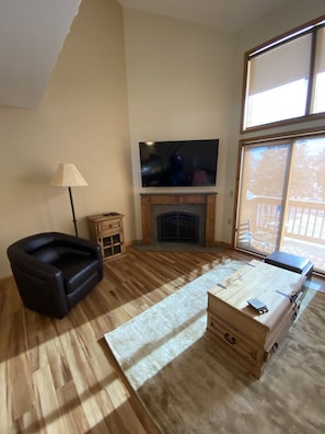 Main Floor Fireplace, TV & Seating
