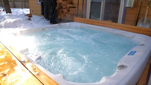 Hottub Back Deck (Winter)