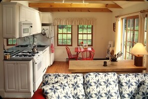 Kitchen Dining Area