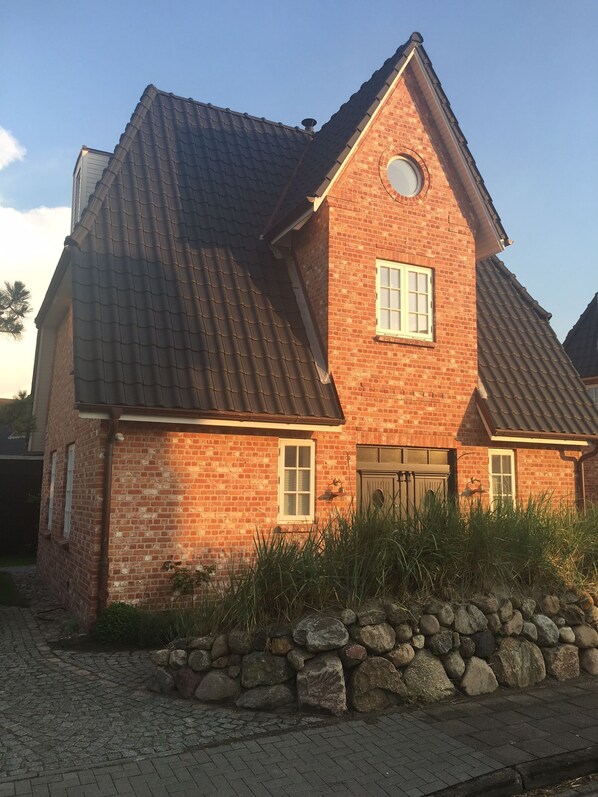 Ording Bontje - Neues Friesenhaus in Toplage