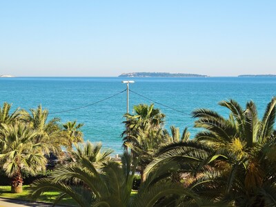 Ideal de frente para o mar, estacionamento privativo, vista magnífica, acesso imediato à praia 