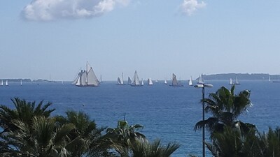 Ideal de frente para o mar, estacionamento privativo, vista magnífica, acesso imediato à praia 