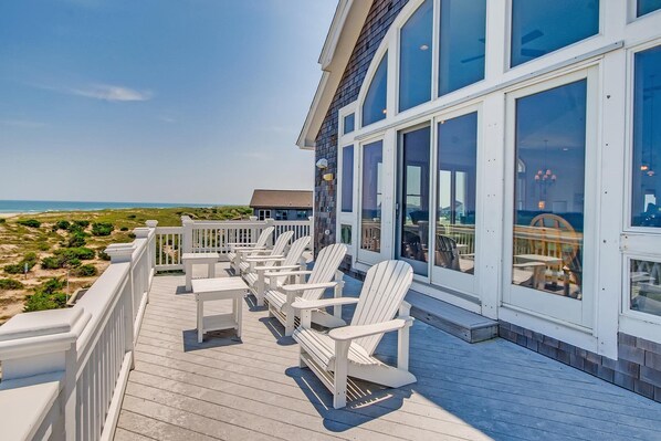 Surf-or-Sound-Realty-Monkey's-Beach-House-270-Deck