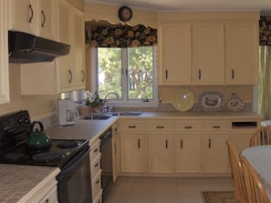 More of Kitchen