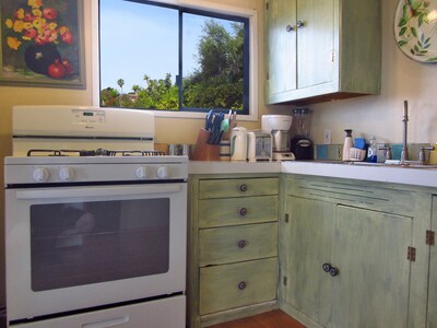 Charming Summerland Beach Cottage with Ocean View...walk to town and beach!