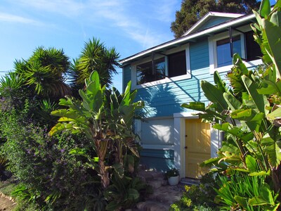 Charming Summerland Beach Cottage with Ocean View...walk to town and beach!