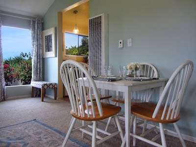 Charming Summerland Beach Cottage with Ocean View...walk to town and beach!