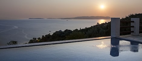 Pool overlooks the Aegean Sea
