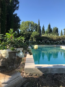 Villa/Provencal Mas with heated pool and beautiful private gardens