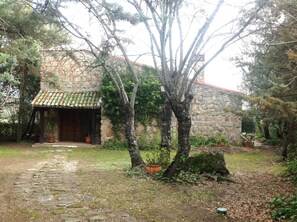 Frente de casa en invierno