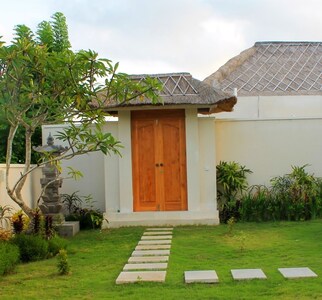 4 Bedroom Villa near Karma Kandara beach