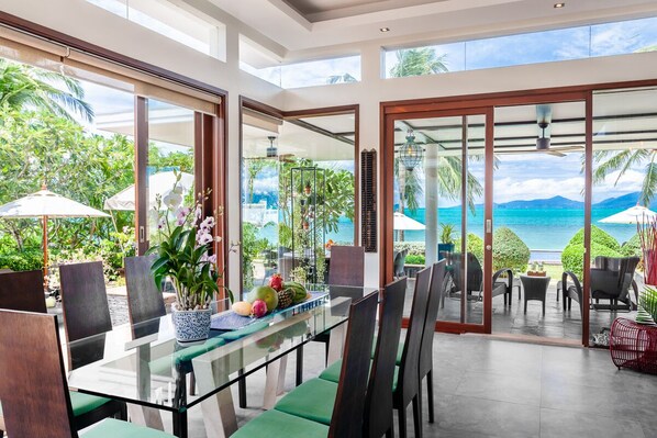 5-bedroom Luxury Beachfront Villa