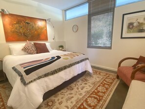 Moriarty Retreat - luxe couple's getaway (387)