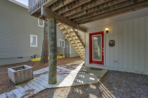 Exterior,Walk,