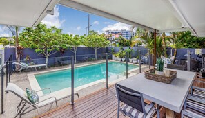 Alfresco dining watch the kids in the pool from the deck, kitchen & living areas