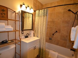 Nicely appointed bathroom