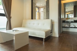 Residence Studio (32 sqm)