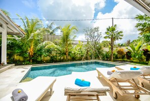 Amazing 3 BR Villa South Peninsula Bali