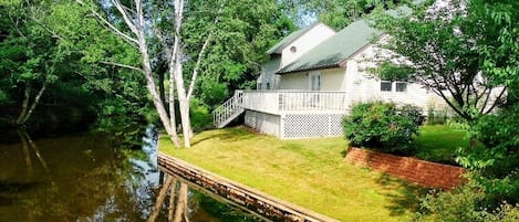 Back yard faces Hunter Creek.  Feeds into Silver Lake.  Brink your kayaks!