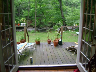 Charming Woodstock Teahouse Cottage by the Sawkill Creek trout stream