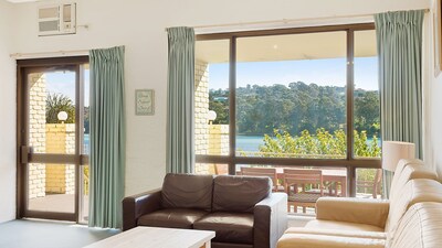 Aquarius Merimbula  (3 Bedroom Unit) Lake View - 2+ nights
