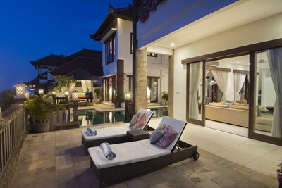 Villa Amanie - Modern Balinese Luxury with Spectacular Views