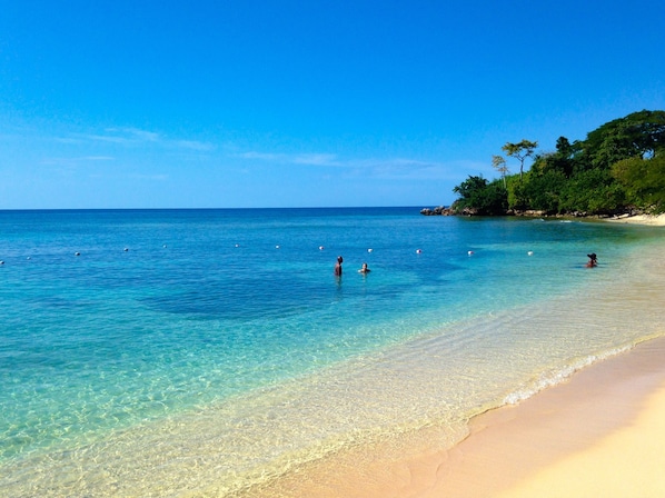 Private white sand Little Bay Beach