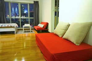 Cozy studio with KL City view  