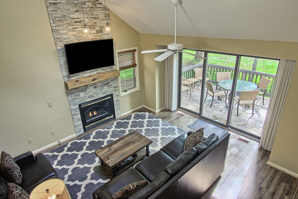 Open area of living/dining room