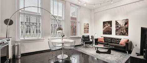 Bright, open living area with view. UHD 4K 50" Smart TV with cable, HBO netflix