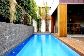 stunning outdoor solar heated pool (saltwater)