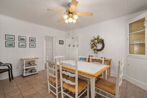 11-web-or-mls-Cove-407-Tillett-Dining-V3