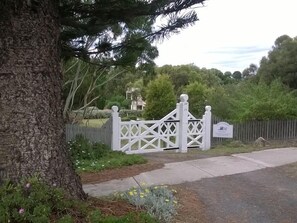 The entrance to Old St Andrews is just 50m past the intersection of Bank St.