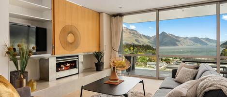 Open plan living with stunning mountain and lake views