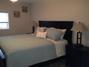 3/2 Blue King Size Bedroom