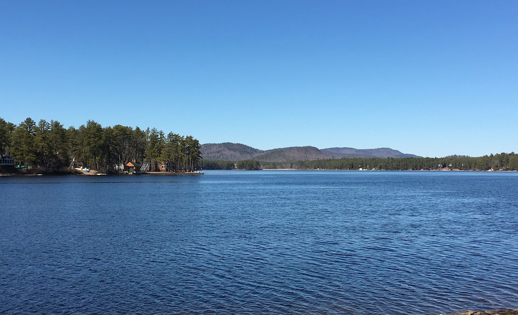 Ossipee Lake WATERFRONT Cottage - Private beach/dock, lovely mountain ...