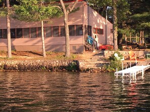 Steps to a shallow gradual beach 