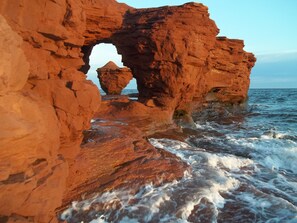 Looking at the 'flower pot' through the keyhole, just down the beach!