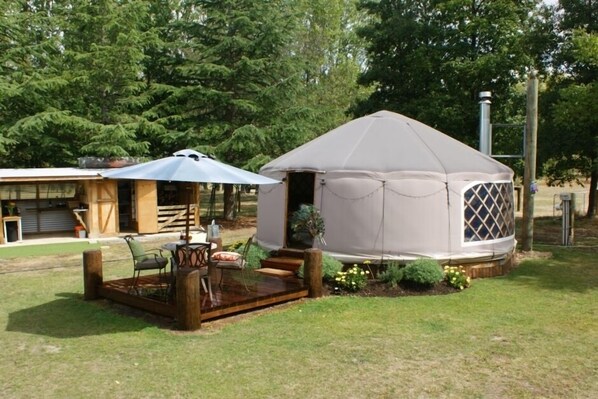 "Owls Rest" - Couples' Glamping Retreat