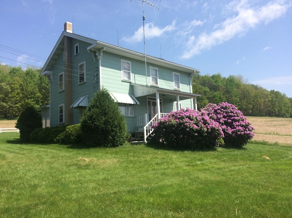 A front view of home where you will be staying! Taken Spring 2017