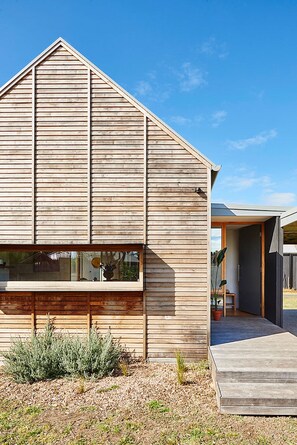 Front pod clad in locally sourced sugar gum
