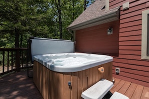 Bain à remous extérieur