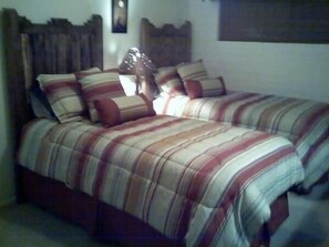 Twin Bedroom