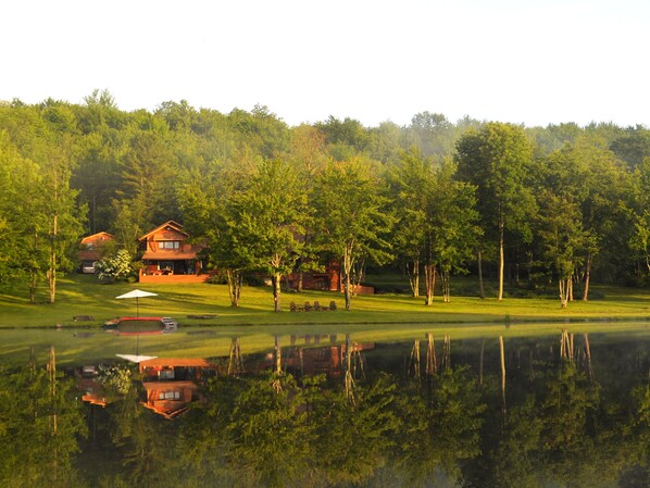 A peaceful morning on the lake